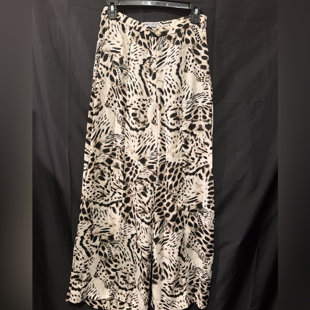 Jennifer Lopez Black and Cream Patterned Pants